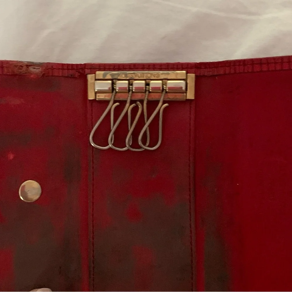 Genuine LOUIS VUITTON Red Epi 4 key ring holder 1st copy stock pic
